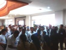 Pasukan Gegana Dikerahkan Sisir Gedung DPRD Kota Batam. Ada Apa?