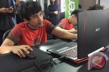 Penghasilan Ratusan Juta Hanya dari Main Game, Apa yang Dilakukan Pemuda Ini?
