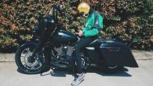 Keren, Laki-laki ini Gunakan Harley Davidson Sebagai Armada Go-jek