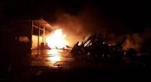 Api Ludeskan Pabrik Kelapa di Kundur