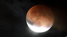Gerhana Bulan Total Buktikan Bumi Itu Bulat