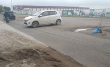 Jalan Berlubang Depan Perumahan PLN Batam Center Banyak Makan Korban