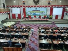 Pembahasan Ranperda RZWP3K Kepri Diwarnai Hujan Interupsi