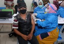 Guru Divaksin Covid-19, Wali Kota Rudi Berharap Kelancaran Belajar di Kelas