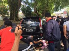 Hindari Lubang, Pemotor Terjungkal di Pamedan Tanjungpinang