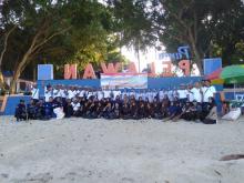 Lanal TBK dan Masyarakat Bersihkan Pantai Pangke di Hari Dharma Samudera