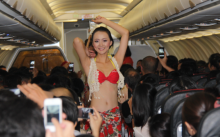Cerita Sukses Bos VietJet, Maskapai dengan Pramugari Berbikini