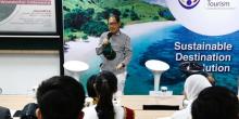 Tantangan Indonesia Selamatkan Sektor Pariwisata dari Virus Corona