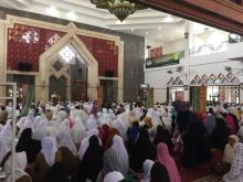 Kedatangan Jemaah Haji Karimun Disambut Tangis Keluarga