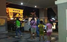 Hujan Deras Saat Perayaan Tahun Baru di Batam, Pesta Kembang Api Tetap Ramai