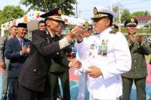 Berkunjung ke Mako Lanal Dabo, Kapolres Lingga Beri Kejutan