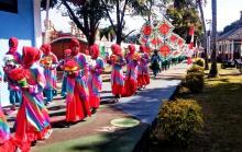 Ribuan Peserta Meriahkan Pawai Ta`aruf MTQ Lingga di Senayang