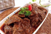 Santap Daging Kurban, Lebih Baik Diolah Rendang atau Sate?