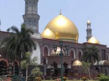 Masjid Kubah Mas Disiram Air Kencing, Pelaku Tertangkap Basah