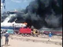 Breakingnews: Sebuah Kapal Terbakar di PT KMS Karimun