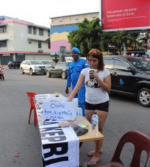 Geram, Warga Aceh di Batam Galang Koin untuk Australia