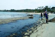 Pencemaran Laut Kepri Akibat Limbah Minyak Segera Berakhir
