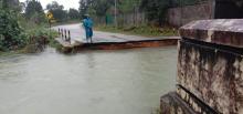 Jembatan Ambrol Diterjang Luapan Sungai, Jalur Tirta Madu Bintan Putus