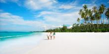 Pantai di Bintan Sudah Sebulan Tercemar Limbah Oli