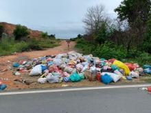 Bau Sampah Bikin Pengendara Hilang Fokus