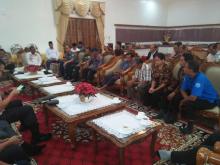 Bupati Karimun Kumpulkan Tokoh Masyarakat dan Agama di Rumah Dinas