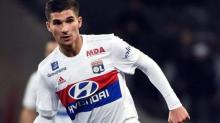 Arsenal Gigit Jari, Lyon Tolak 31 Juta Pounds Plus Pemain untuk Houssem Aouar