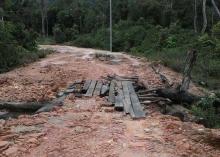 Jalan Rantau Panjang Memprihatinkan, Warga Minta Hanafi Perjuangkan