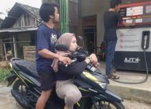 Viral Kisah Kocak Pria Pasang Paku di Jok Motor Gegara Pacar Cemburuan