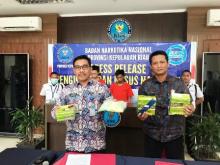Kuli Bangunan Sembunyikan Sabu di Plafon Rumah dan Tumpukan Pasir