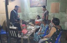 Alamak, Nenek-nenek Berdaster ini Digerebek Polisi Saat Berjudi, Ketua RW Ikut Terciduk