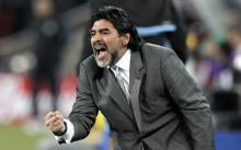 Dilirik Tiongkok, Maradona Diminta Mengasah Talenta Muda
