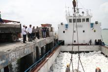 Bupati Nurdin Basirun Mendadak Turun ke Pelabuhan Roro, Bongkar Muat Kontainer Capai 5 Hari 