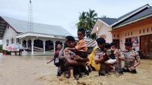 Detik-Detik Banjir Bah Terjang Aceh Utara, Rumah Warga Porak Poranda