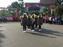Warna-warni Batik Batam Meriahkan Barisan Gerak Jalan Beregu