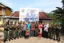 Lanal Dabo Bedah Rumah Purnawirawan TNI AL di Singkep