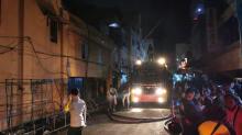 Polisi Kerahkan Water Cannon Bantu Padamkan Kebakaran Pasar Malam Karimun