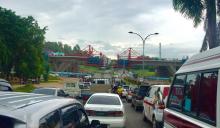 Suasana Simpang Jam Sebelum Penutupan