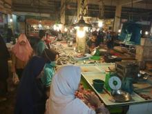 Pedagang Ayam Potong Mengeluh Daya Beli Rendah