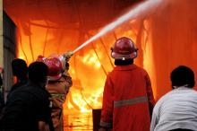 BPDB Bagi-bagi Rp 120 Juta ke Korban Kebakaran di Tanjungpinang