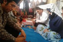 Korban Persekusi yang Diarak Telanjang Akhirnya Menikah