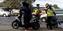 Warga Tangerang yang Ditendang Polisi Ternyata Pakai Motor Curian