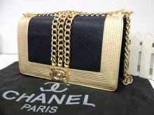 Tas Original Merek Chanel juga Dijual di Pasar Seken Aviari Batam Ini