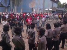 Pendukung Rialis-Sah Mulai Datangi KPU Batam