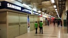 Polda Razia Handphone Bajakan di Nagoya Hill, Penjual Ramai-ramai Tutup Toko