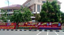 Satpol PP Dapat Perintah Larang Pemasang Papan Bunga Ahok di Depan Kantor Walikota Batam