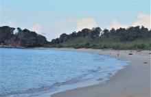 Menyusuri Indahnya Pantai Senggiling, Surga Tersembunyi di Pulau Bintan
