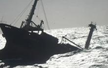 Kapal Nelayan Terbalik di Indramayu, 17 ABK Hilang