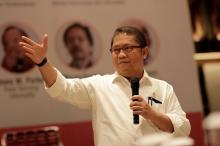 Menkominfo Blak-blakan Soal Pembatasan Lagi WhatsApp