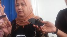 Ade Angga Minta Tinjau Ulang Izin Rokok FTZ