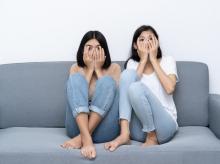 Riset Mengungkap Hobi Nonton Film Bikin Lebih Cepat Tua